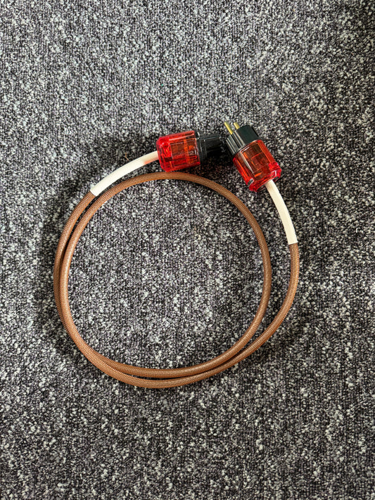 Nyx Power Cable